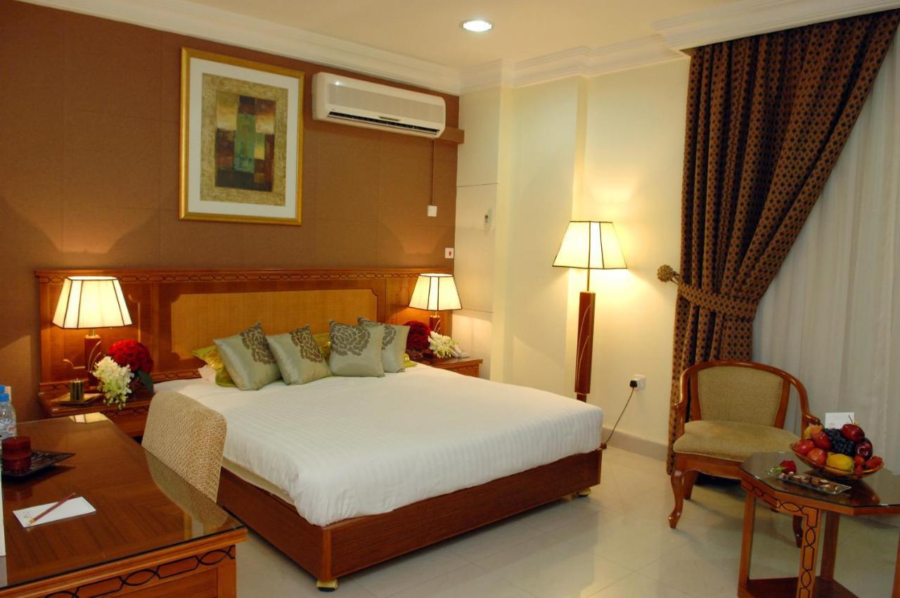 Al Muntazah Plaza Hotel Doha Buitenkant foto