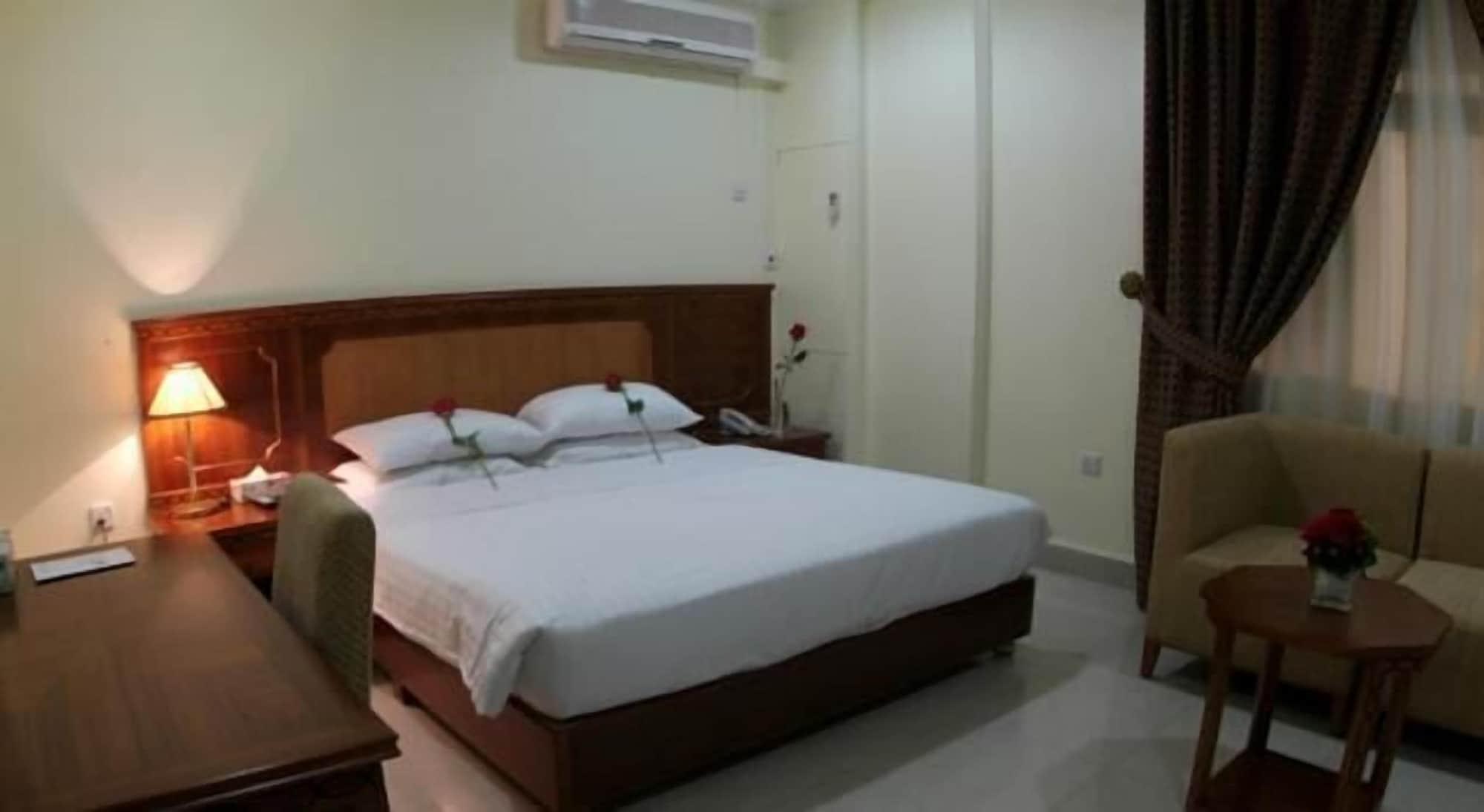 Al Muntazah Plaza Hotel Doha Buitenkant foto