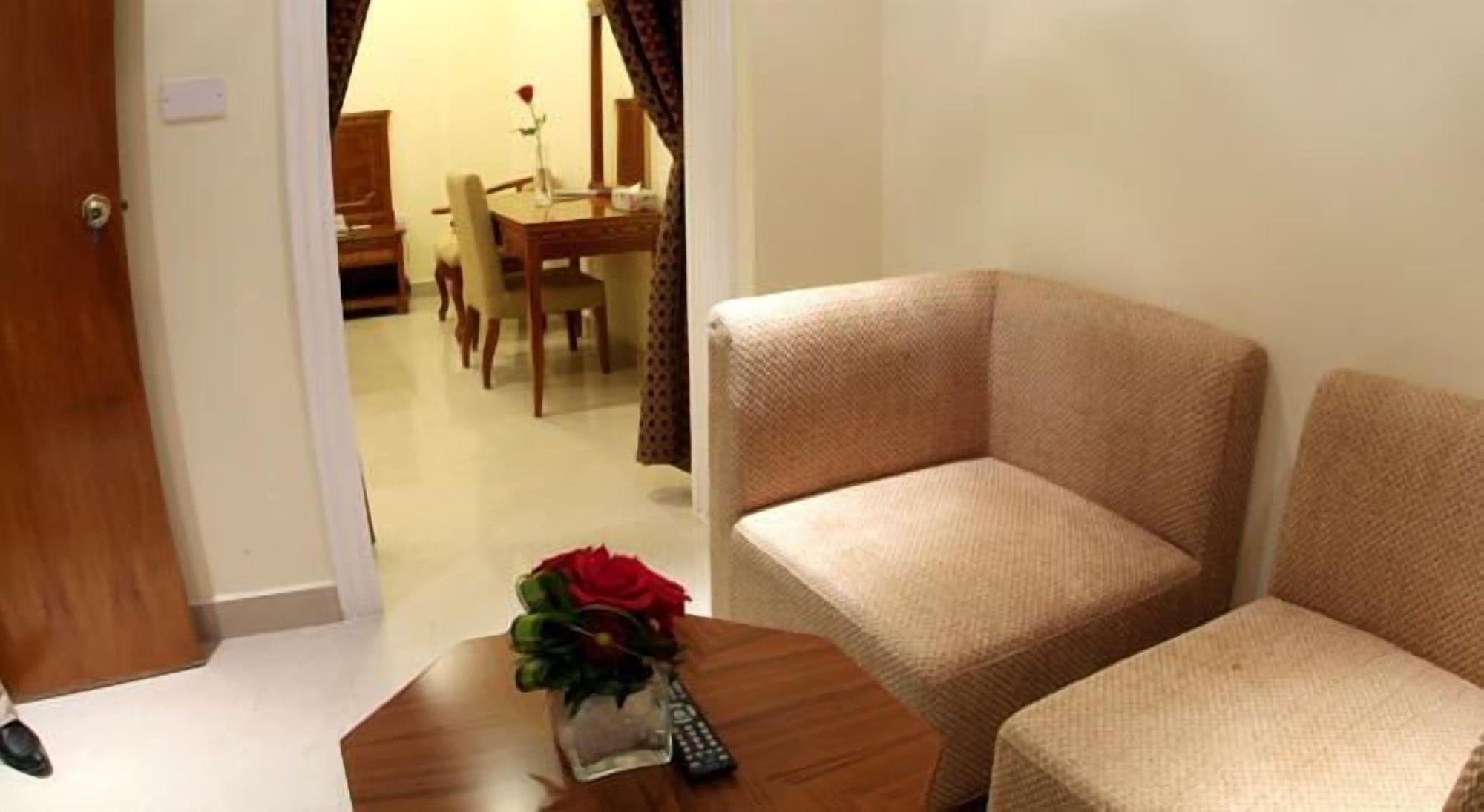 Al Muntazah Plaza Hotel Doha Buitenkant foto