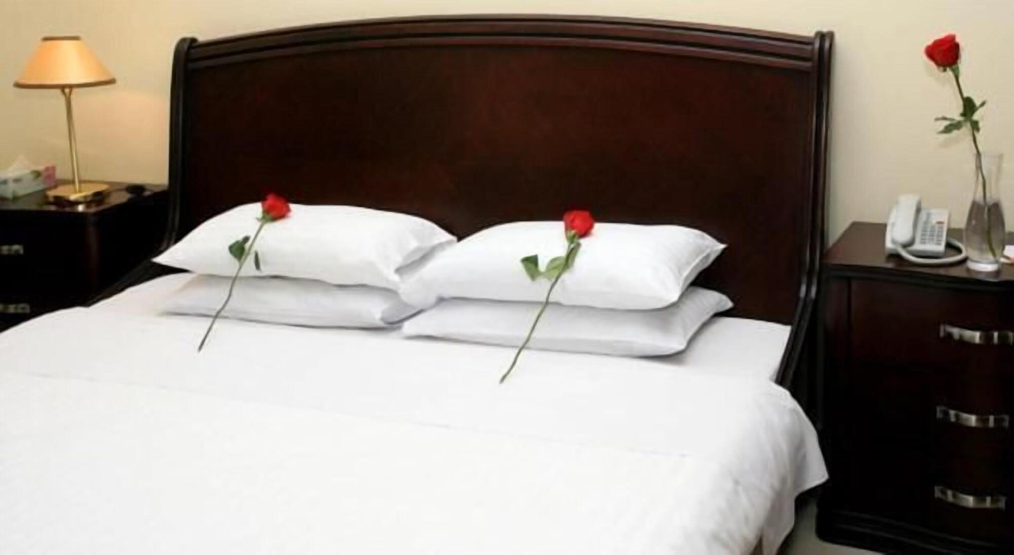 Al Muntazah Plaza Hotel Doha Buitenkant foto