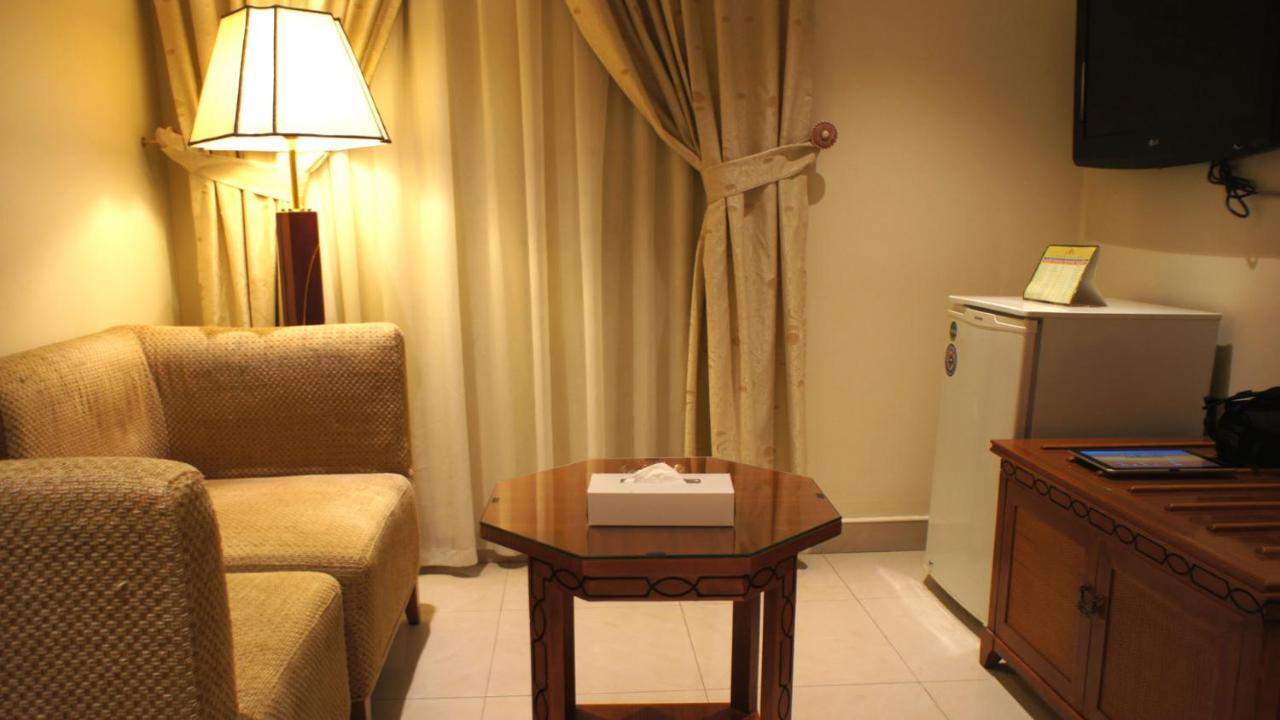 Al Muntazah Plaza Hotel Doha Buitenkant foto